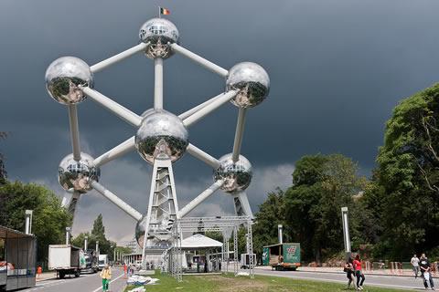 Artview#3: unieke expositie in het Atomium 