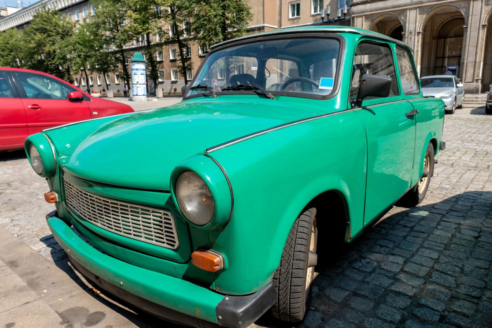 De vrolijk gekleurde Trabant is pure nostalgie | iStock - Thomas Persson