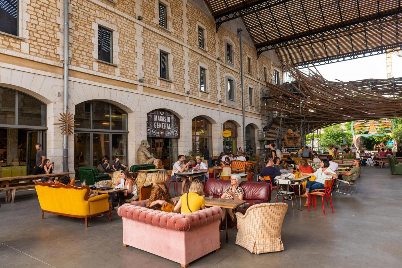 Kom tijdens je wandeling in Bordeaux even bij in een hippe koffietent | Vincent Bengold