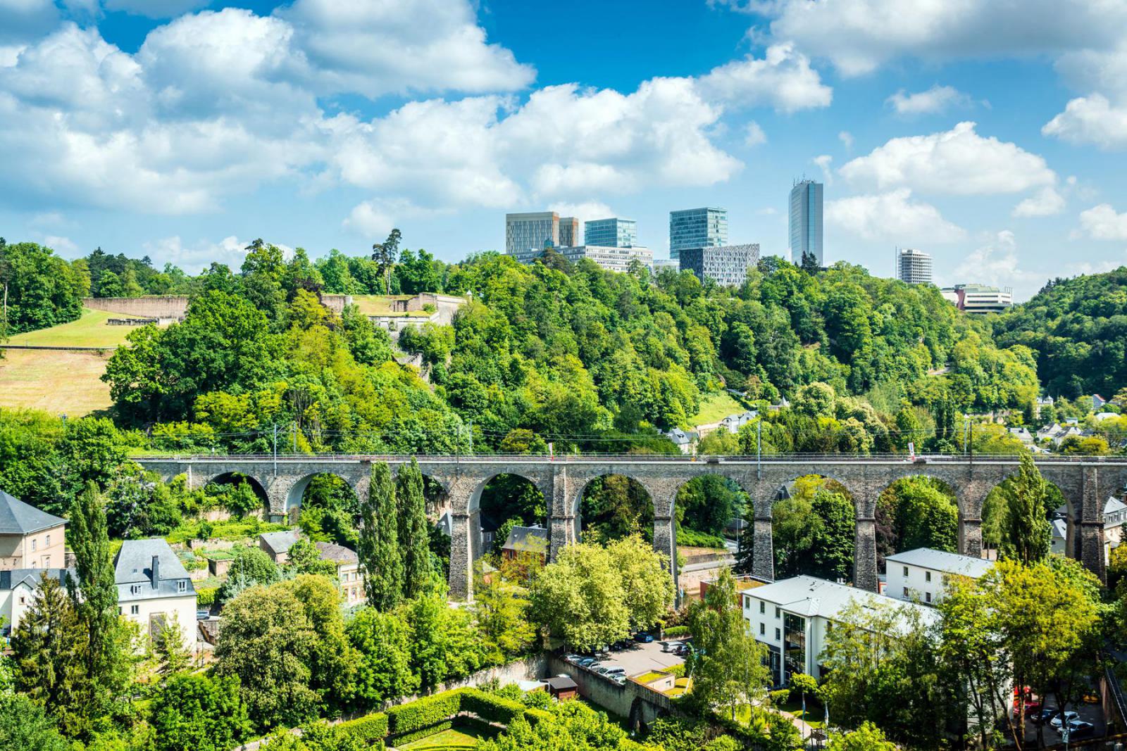 Luxemburg is een stad boordevol groen | iStock - Chunyip Wong