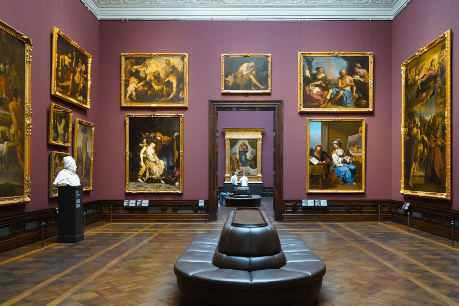 Alleen al het interieur van de Gemäldegalerie Alte Meister is het bezoek waard | Michael R. Hennig