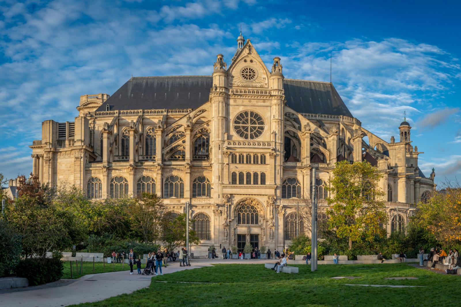 vooraanzicht van kerk Saint Eustache in Les Halles