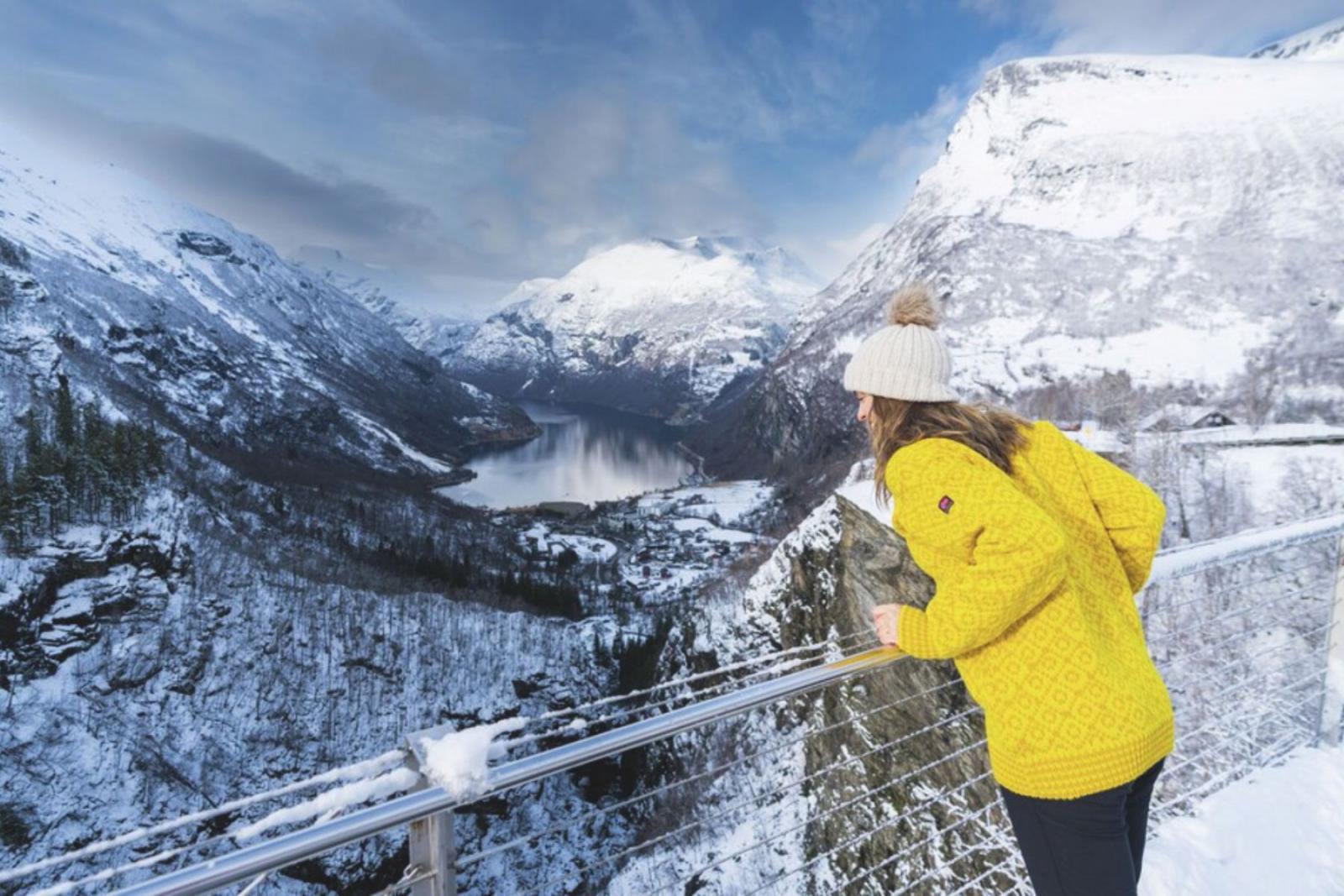 Geniet van de natuur in de fjorden | © Fredrik Ahlsen / visitnorway