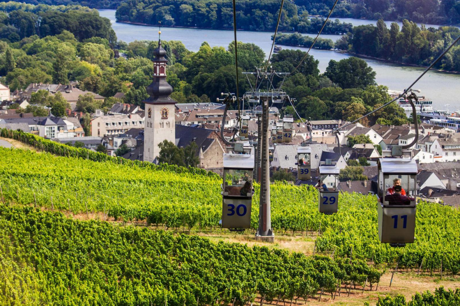 Kabelbaan boven de wijngaarden van Rüdesheim | © Deutschland abgelichtet Medienproduktion.