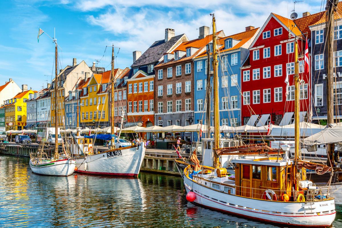 De kleurrijke huisjes langs de haven van Nyhavn