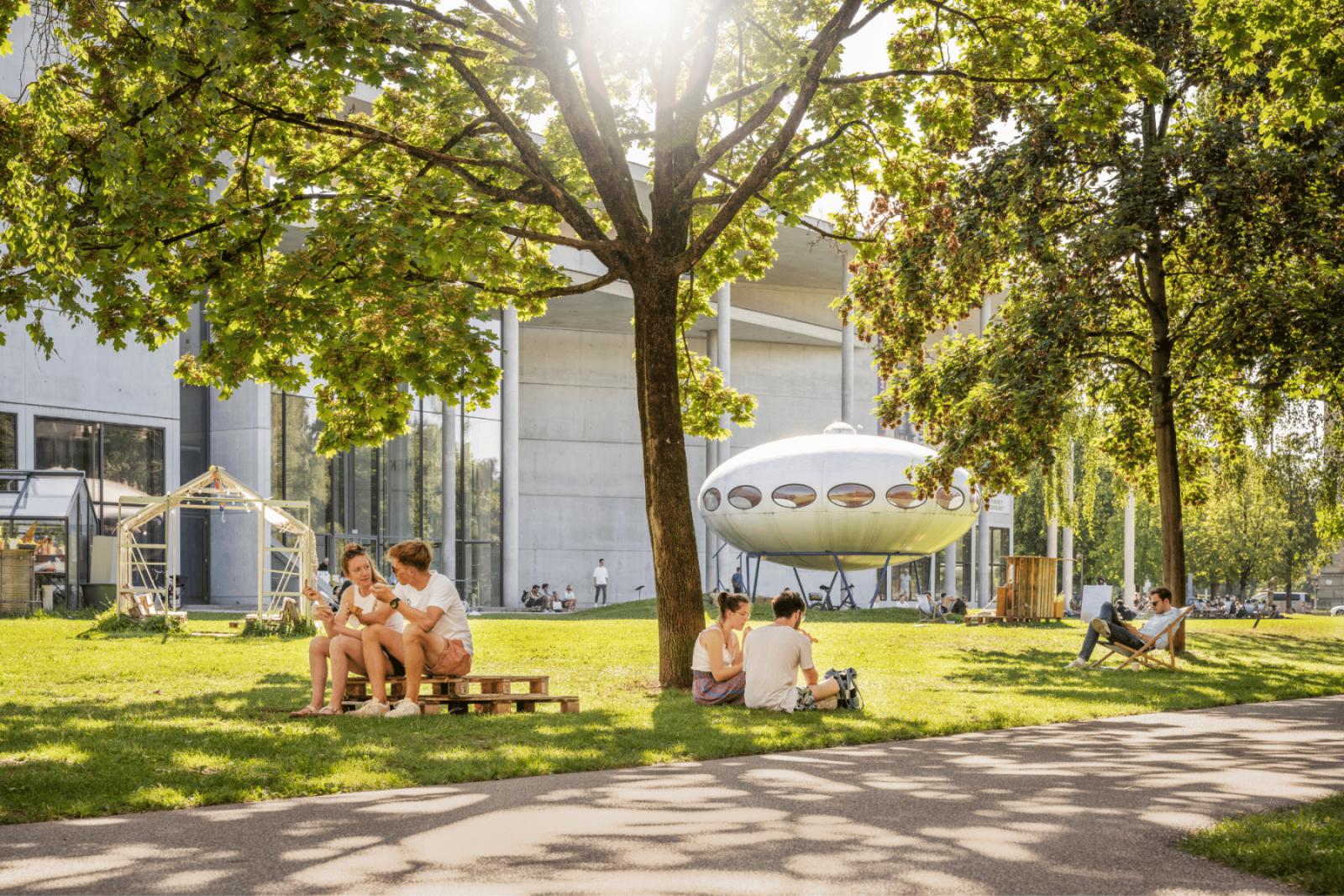 In München gaan stad en natuur hand in hand met elkaar samen | © DZT - Dagmar Schwelle