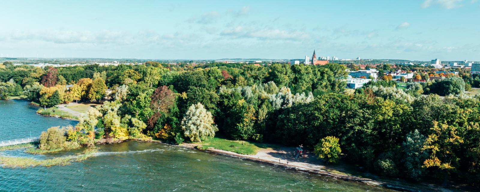 Neubrandenburg: stadspoorten en de Tollensesee 