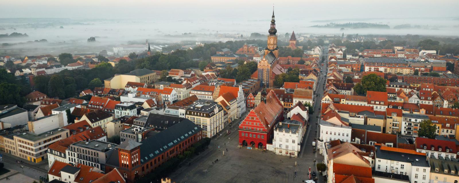 Greifswald: romantiek, Hanzegeschiedenis en maritieme sfeer