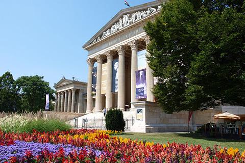 Museum of Fine Arts Szepmuveszeti Muzeum