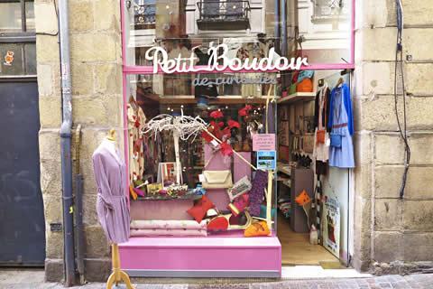 Petit Boudoir de Curiosités