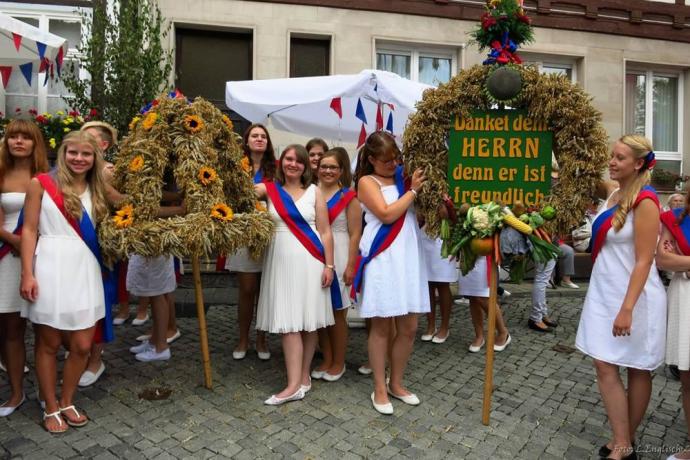 Erntedank- und Heimatfest (Oogstfeest)