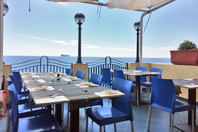 Blue Creek Restaurant - Ghar Lapsi