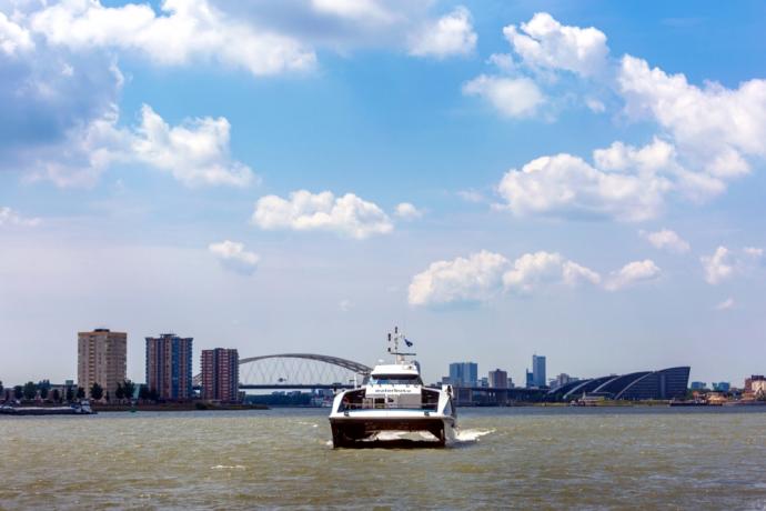 Waterbus in Rotterdam