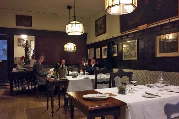          Oberländer Weinstube