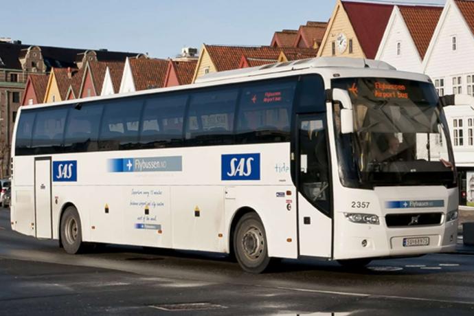 Van en naar de luchthaven van Bergen