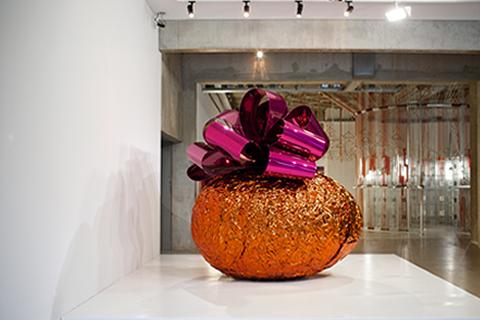 Win een trip naar New York en Jeff Koons' studio