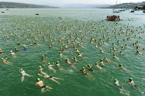 Groots zwemevenement in Zürich