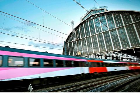 De Fyra rijdt vanaf nu door naar Brussel