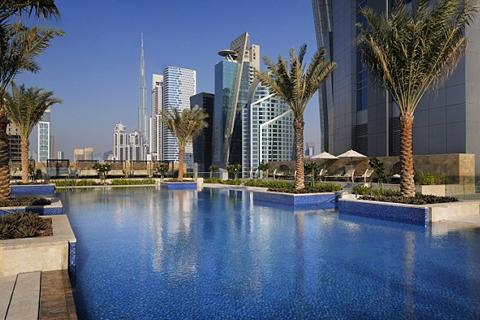 Hoogste hotel in de wereld opent deuren in Dubai