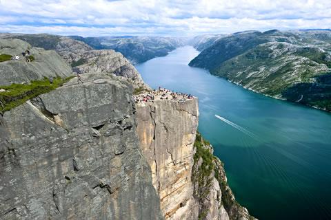 Bezoek de fraaie Preikestolen bij Stavanger