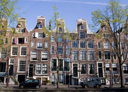 Hedendaagse kunst in Amsterdamse grachtenpanden