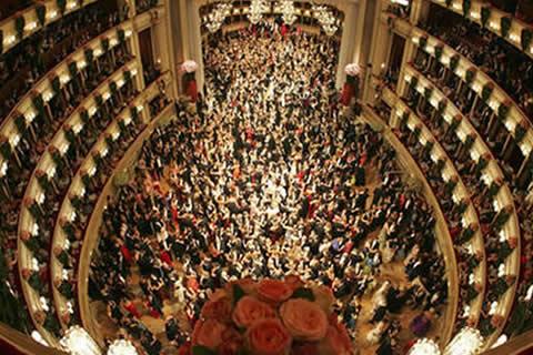 Wenen in de ban van het 200-jarige bal