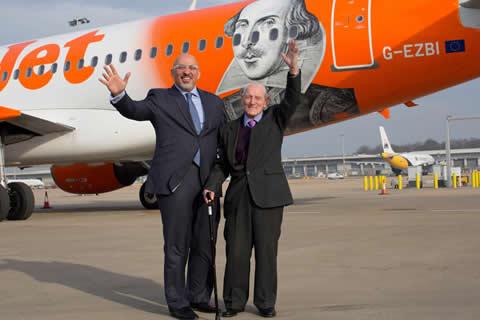 Easyjet vliegt rond met Shakespeare