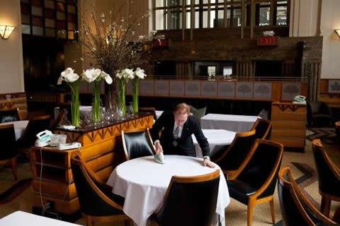 Restaurant in New York googelt iedere gast 