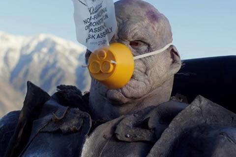 Dit is de beste video met veiligheidsinstructies voor het vliegen