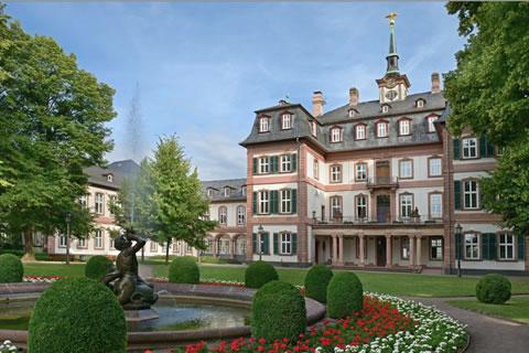 Ontdek de hotspots van onbekend Höchst in Frankfurt