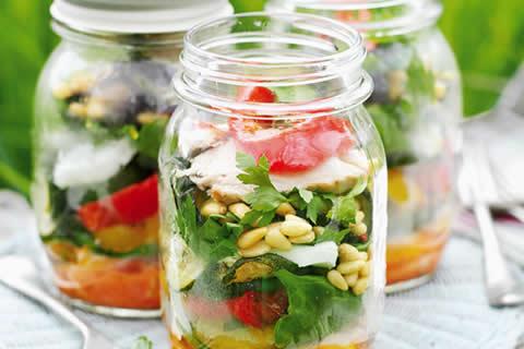 Hoezo salade in een masonjar? We Want Plates!