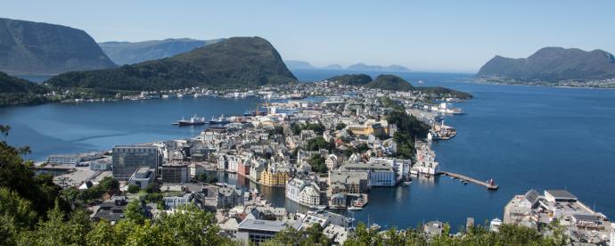 24 uur in… Ålesund