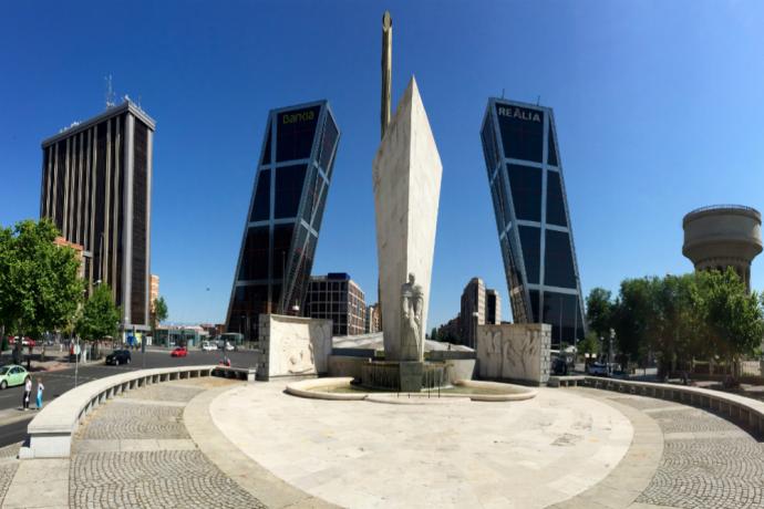Puerta de Europa