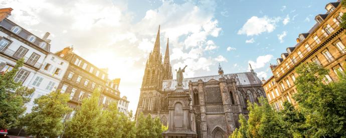 24 uur in… Clermont-Ferrand