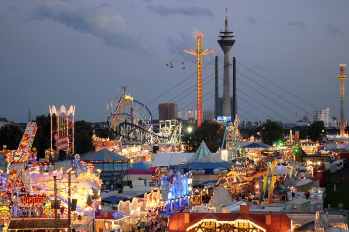 Größte Kirmes am Rhein