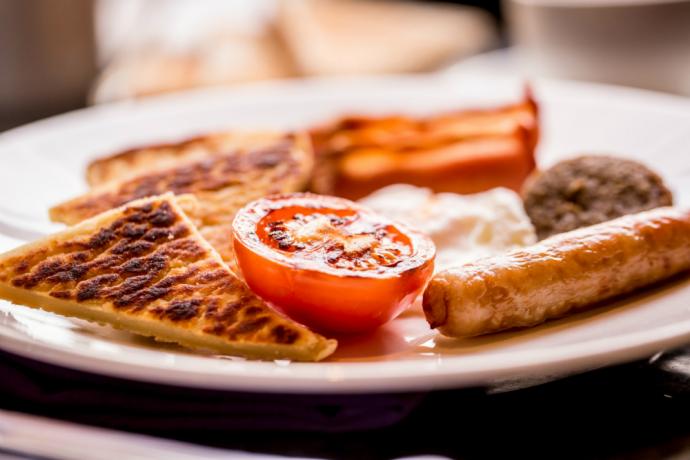 Traditioneel ontbijten met Ulster Fry 