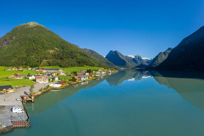 Fjordencruise door de Fjærlandsfjord