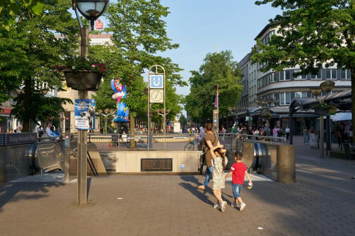 König-Heinrich-Platz